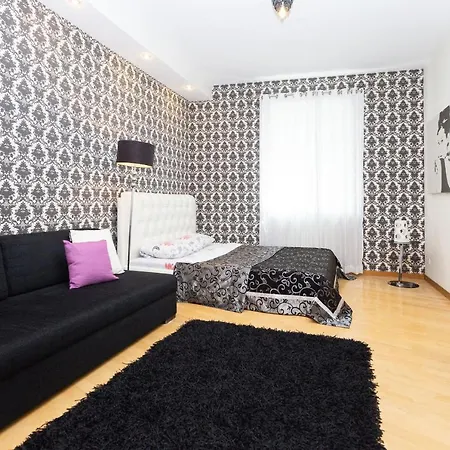 Apartment On Internatsionalnaya 13 Minsk
